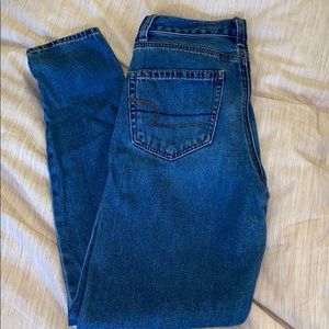 American Eagle mom jeans